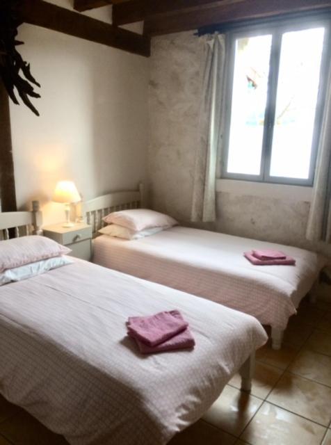Maison Rouge Gite Vidaillat エクステリア 写真